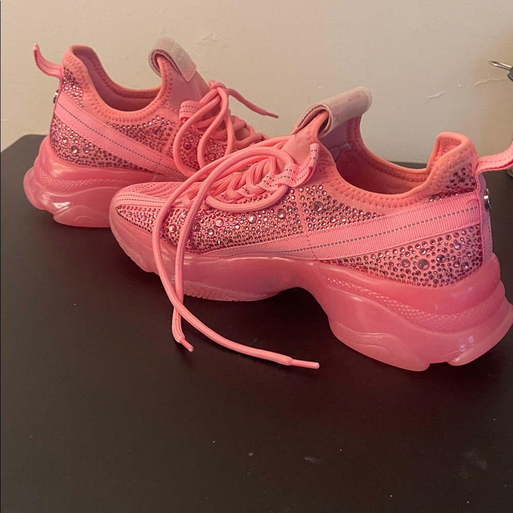 Steve Madden Maxima SM NY90 Pink RhineStone Sneakers